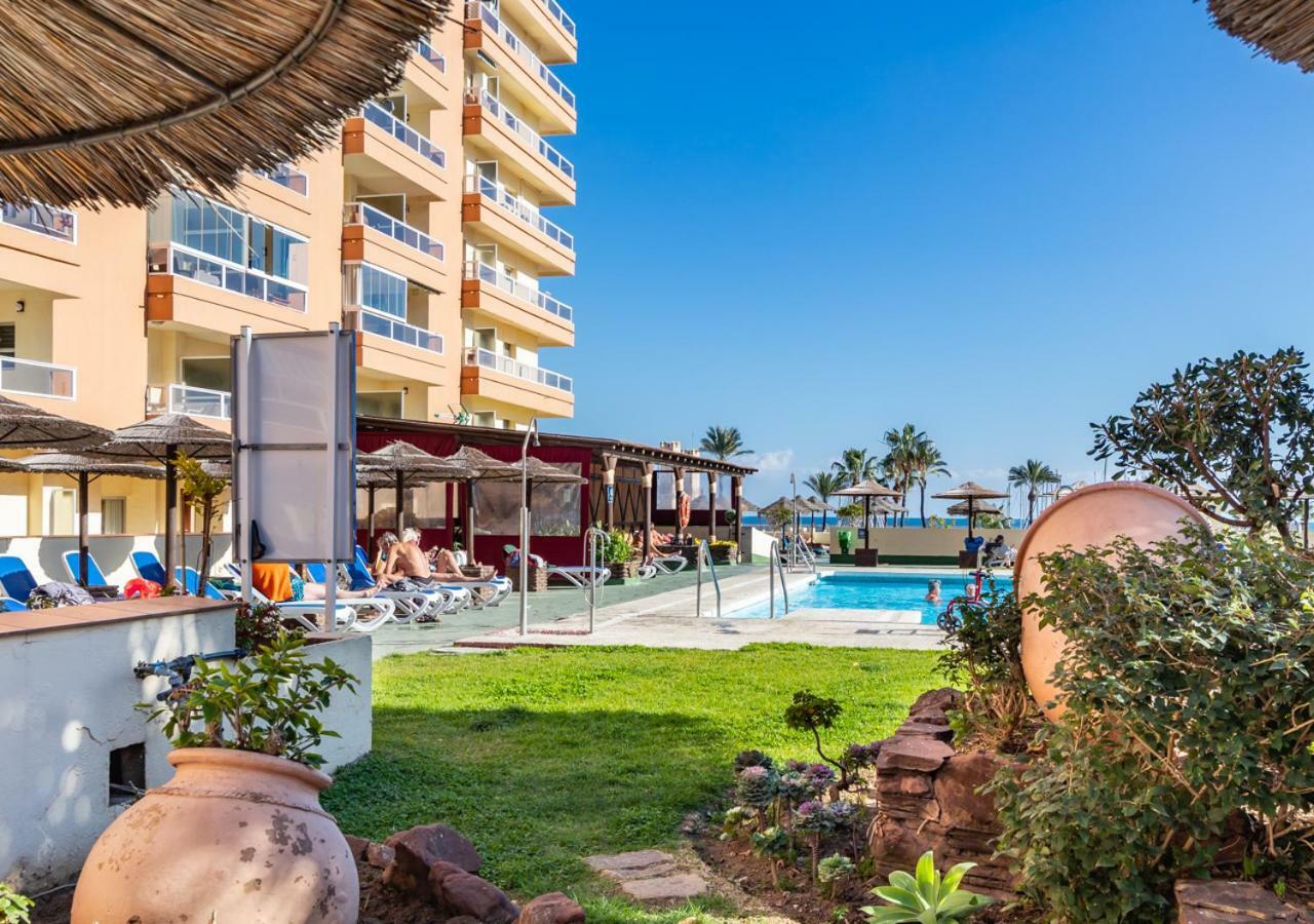 Studio PYR Fuengirola frente al mar Esterno foto